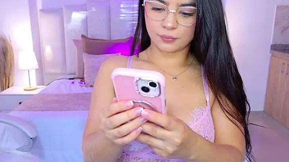 Layla_Breezee