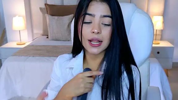 Layla_Breezee