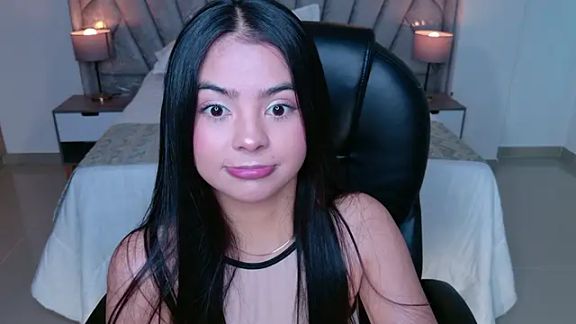 Layla_Breezee
