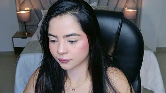 Layla_Breezee