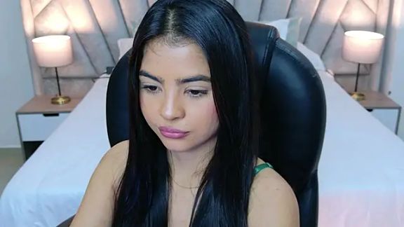 Layla_Breezee