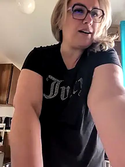 Canadian_BBW
