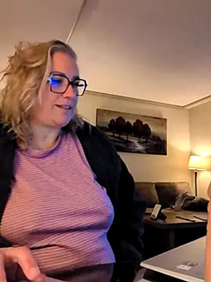 Canadian_BBW