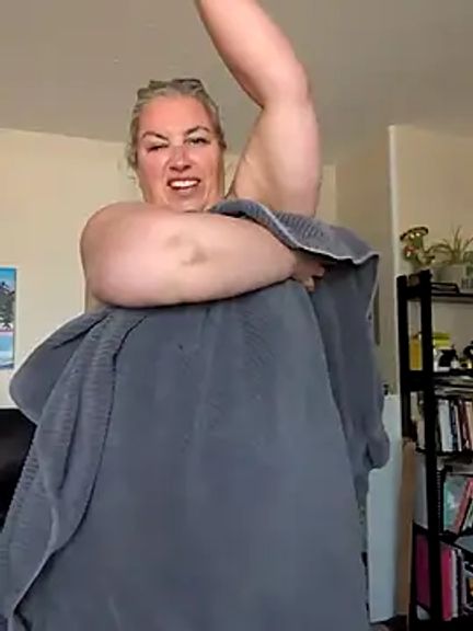 Canadian_BBW