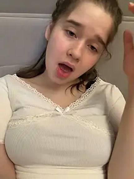 HornyGirlH