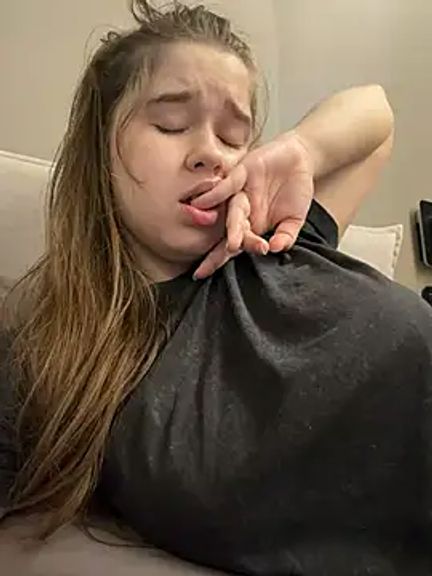 HornyGirlH