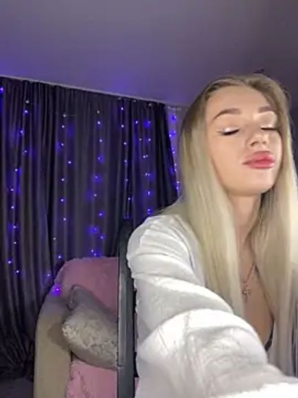 Tiffany_Kissss