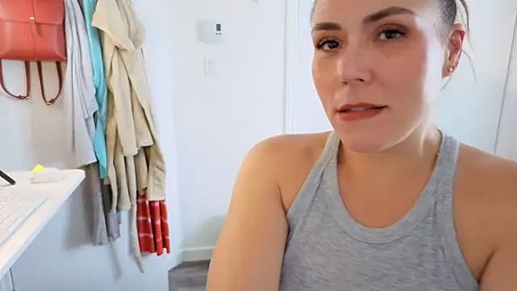 Ellie-L-Elizabeth