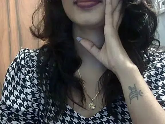 SEXY-MAHI-