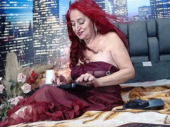 Lucy_mature8