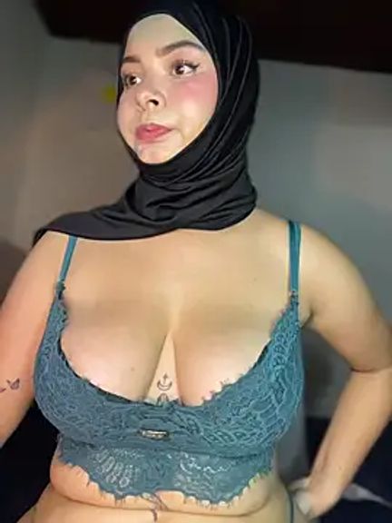 aneesa_darzi