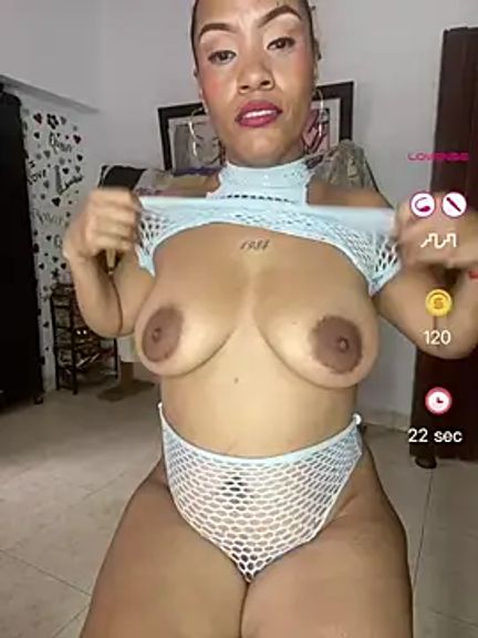 AdelaHaneix