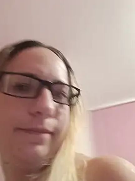 Mia_RainX