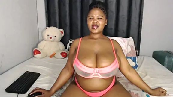 BootyliciousbustyX33