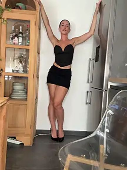 lola_tentatiion