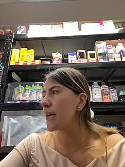 Andrea_19blonde