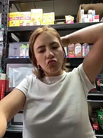 Andrea_19blonde