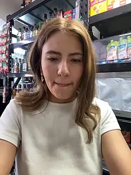 Andrea_19blonde