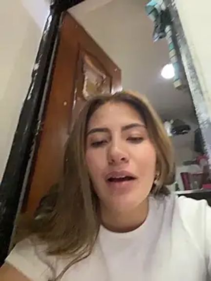 Andrea_19blonde