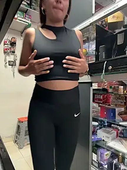 Andrea_19blonde