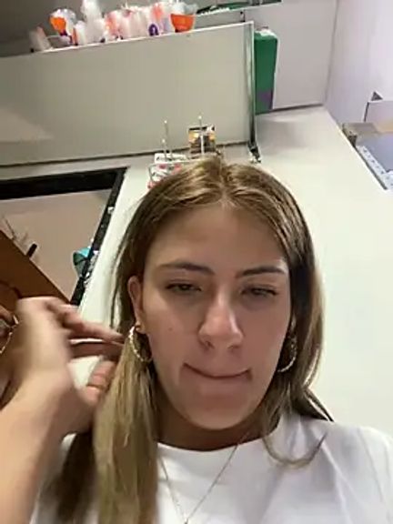 Andrea_19blonde