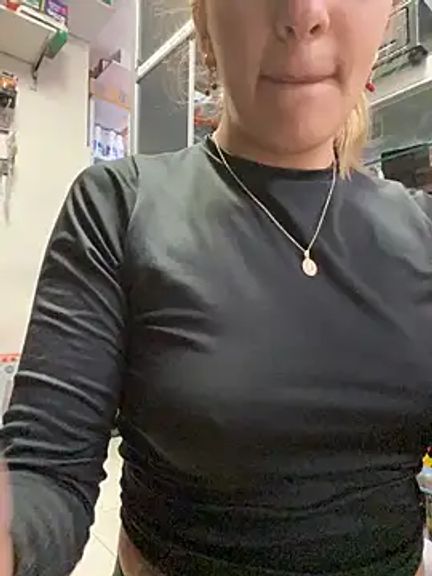 Andrea_19blonde