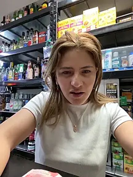 Andrea_19blonde