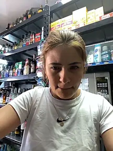 Andrea_19blonde