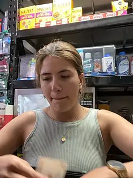 Andrea_19blonde