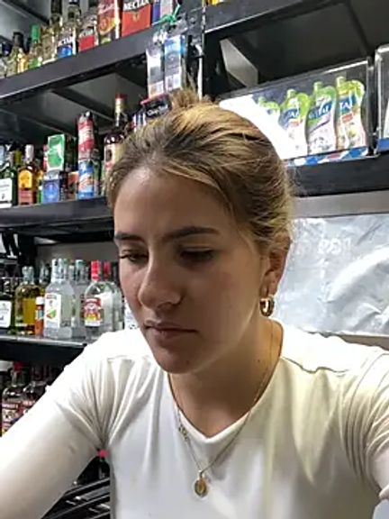 Andrea_19blonde