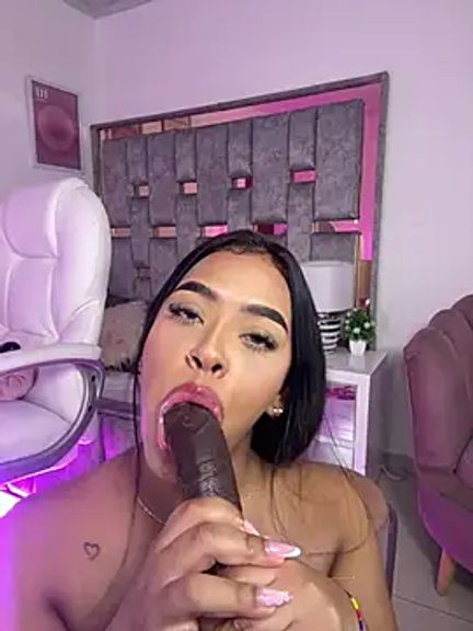 Alexa_candy18
