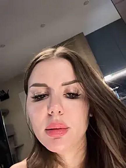 Alina_Vibe_Me