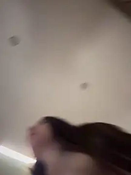 Alina_Vibe_Me