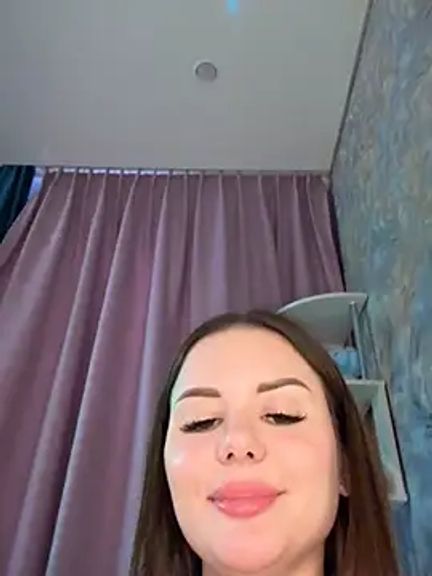 Alina_Vibe_Me