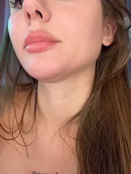 Alina_Vibe_Me