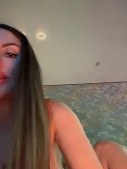 Alina_Vibe_Me