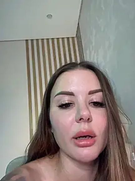 Alina_Vibe_Me