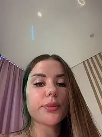 Alina_Vibe_Me