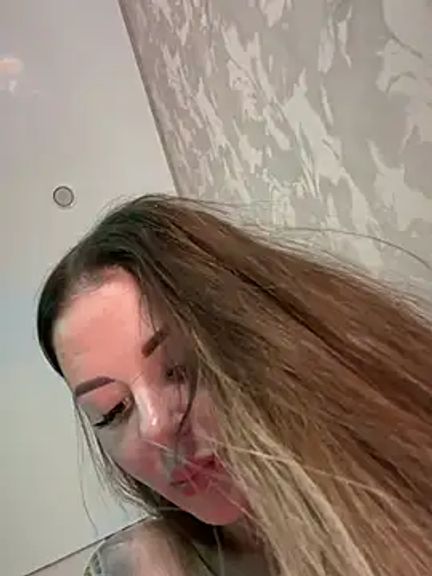 Alina_Vibe_Me