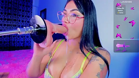 sofiaa_riot