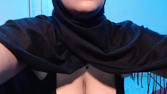 VenussTits97
