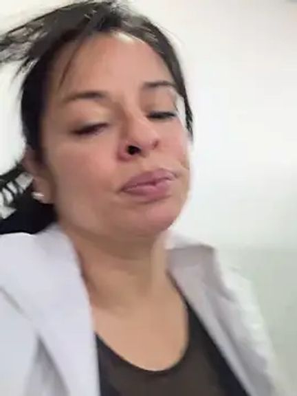 Dr_Nathalia_28