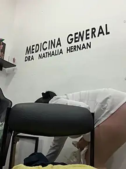 Dr_Nathalia_28