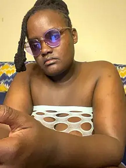 Busty_Bambii254
