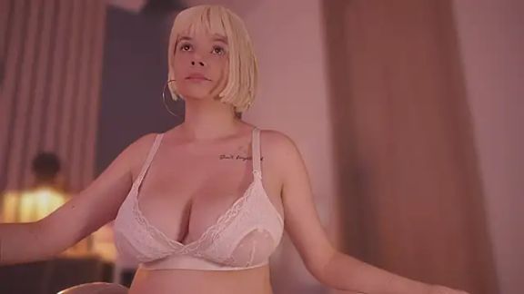 bella_adams_