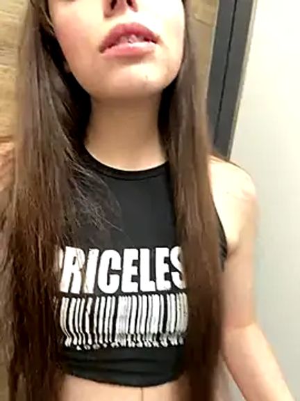 pantyless