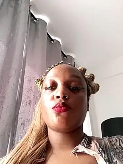 Busty_Bambi
