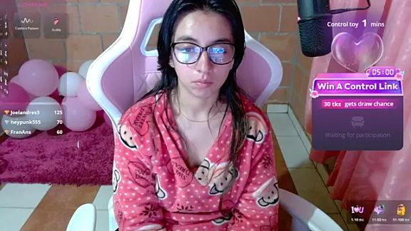 Maggie_Fox3