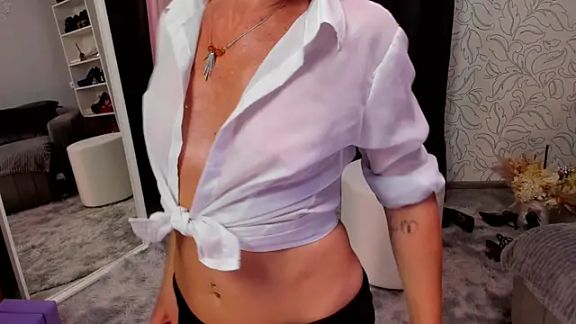 Jullia_Moor