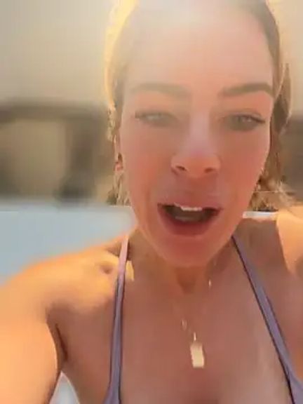 oliviafranciis